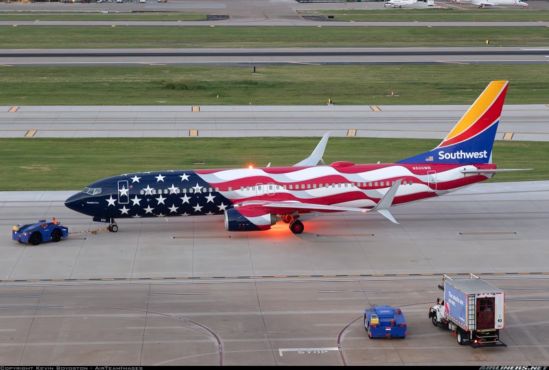 Самолёт Боинг 737
