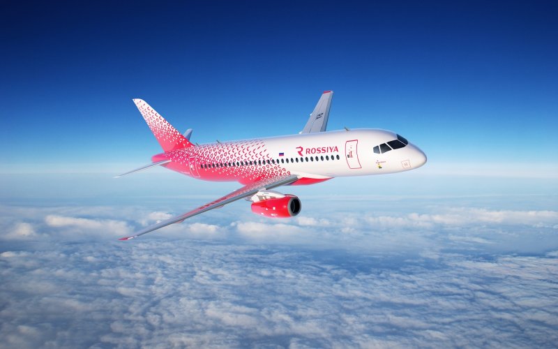 Самолет SSJ-100 салон