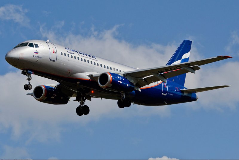 Sukhoi Superjet 100