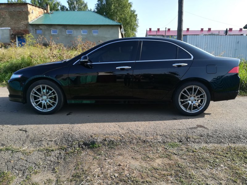 Honda Accord 7 на 16 дисках