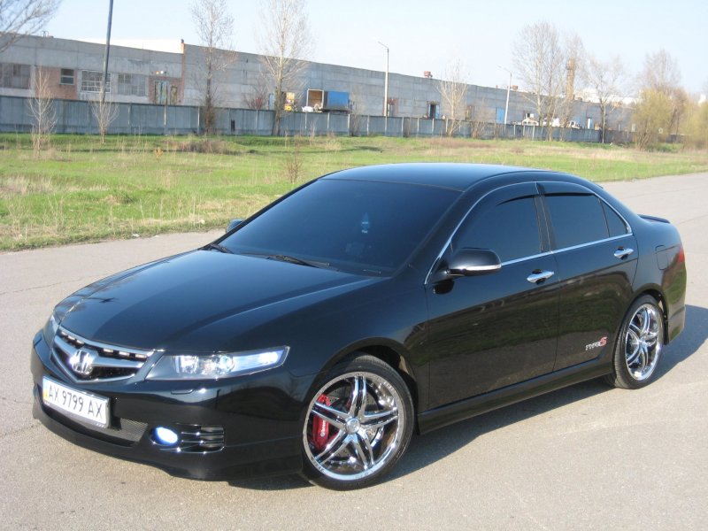 Honda Accord 7 r18
