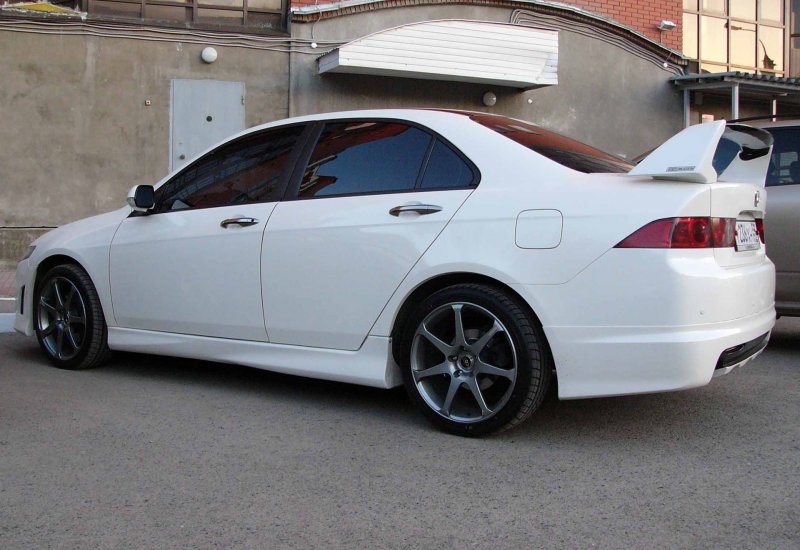AVS r18 Honda Accord 7