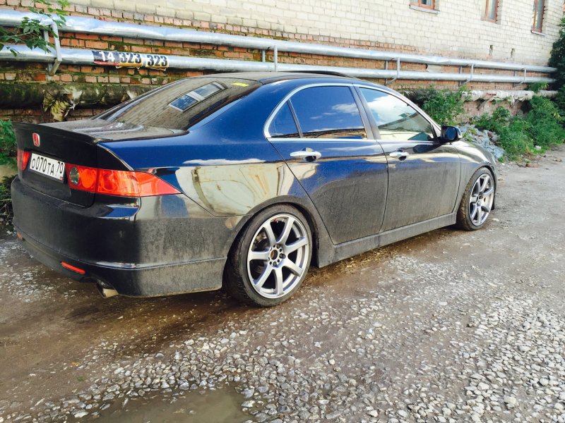 Honda Accord 7 r18 8.5
