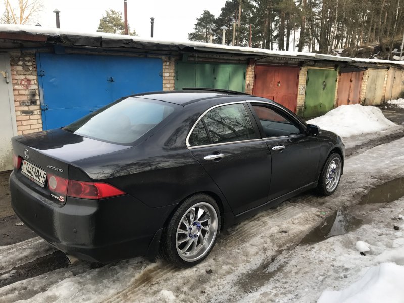 Honda Accord 7 на 18 дисках