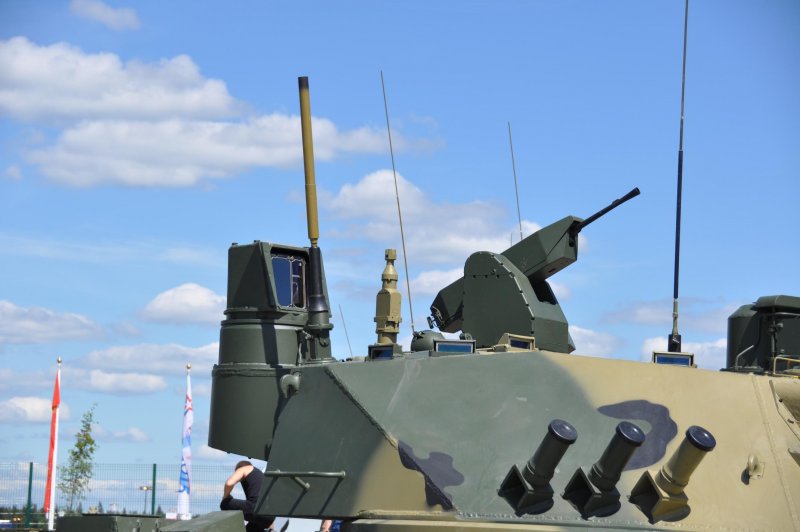Плавающий танк Спрут сдм1