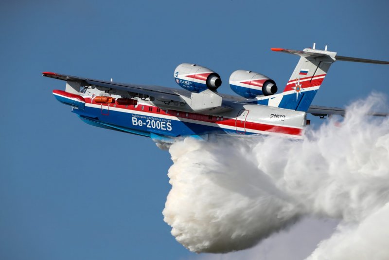 Самолеты-танкеры АН-32п Авиалесоохрана