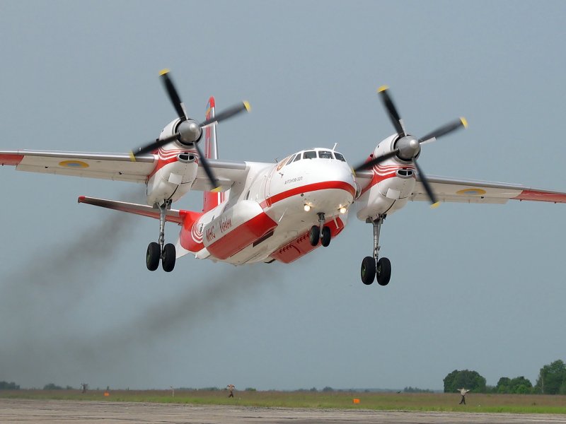 Пожарный самолет АН-32п Россия