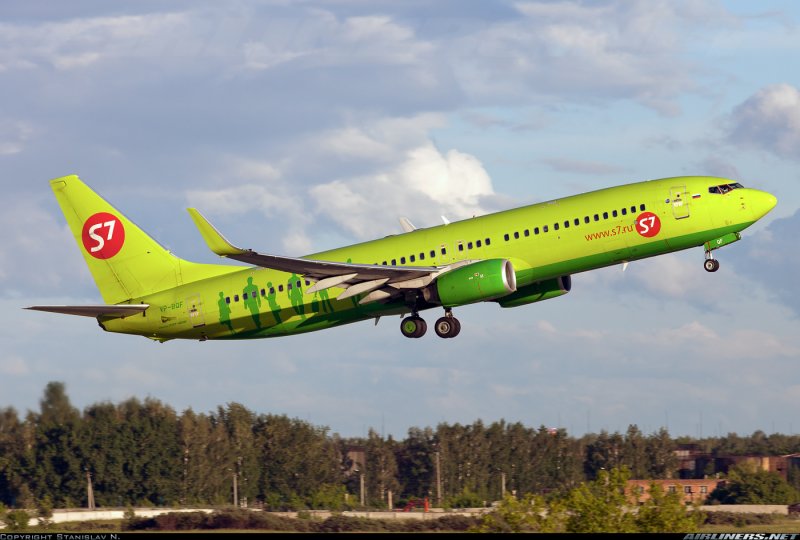 Боинг 737 s7