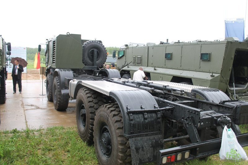 КАМАЗ-63501 8х8