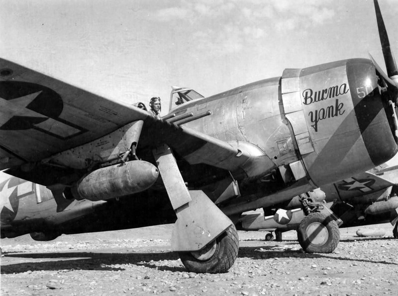 Thunderbolt самолет 1945