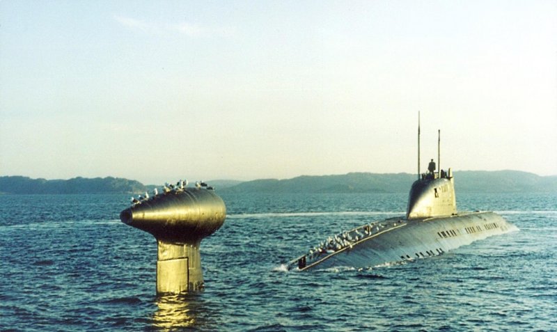 Подводная лодка РТМК 671 В море
