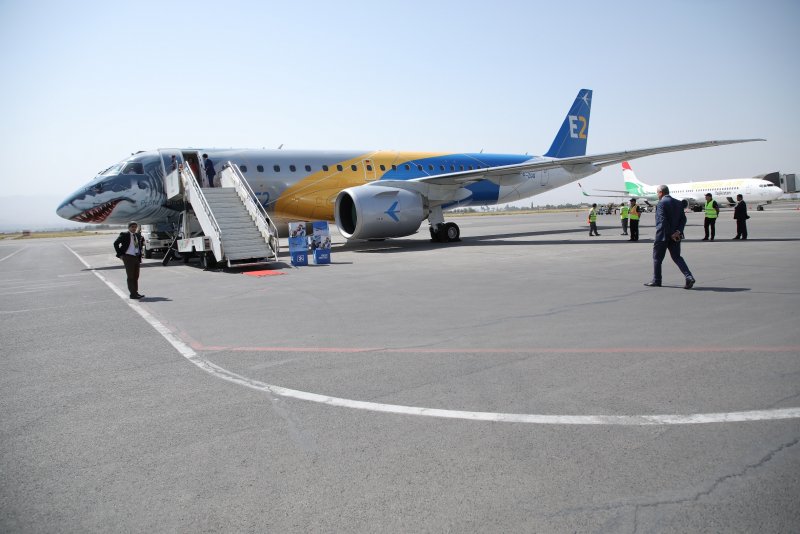 Самолет Somon Air
