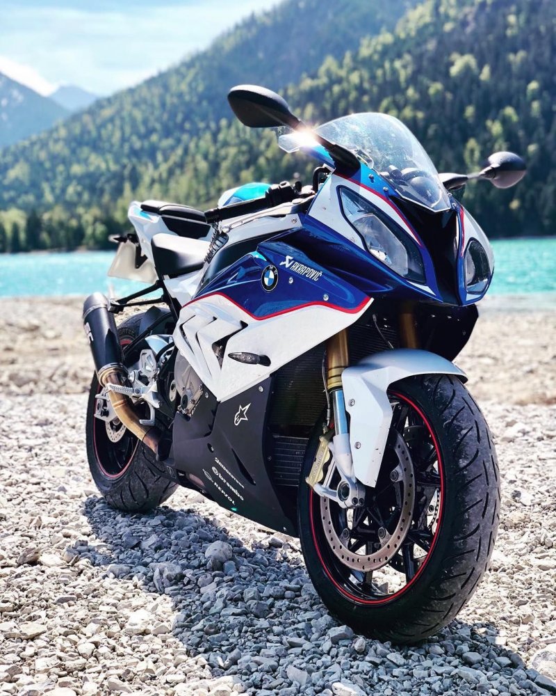Yamaha r1 2018