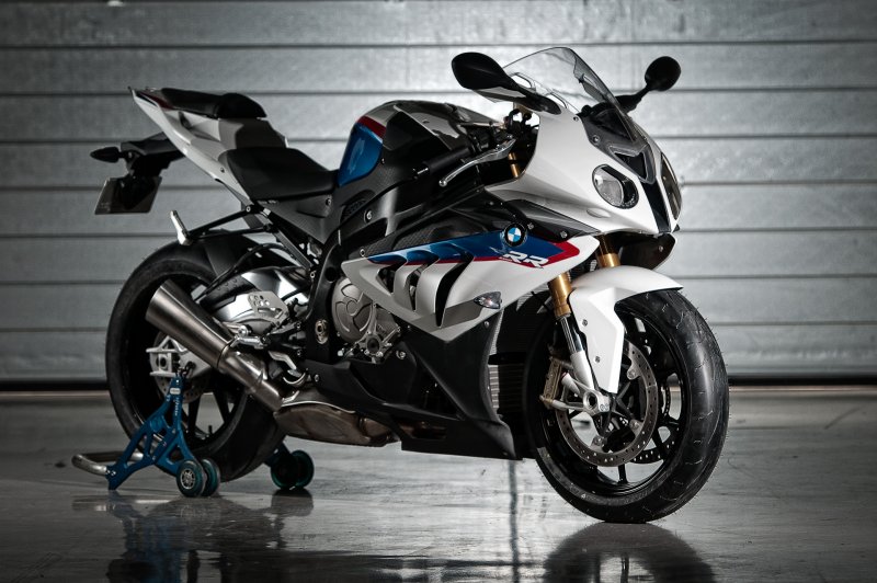 BMW 1000rr черный