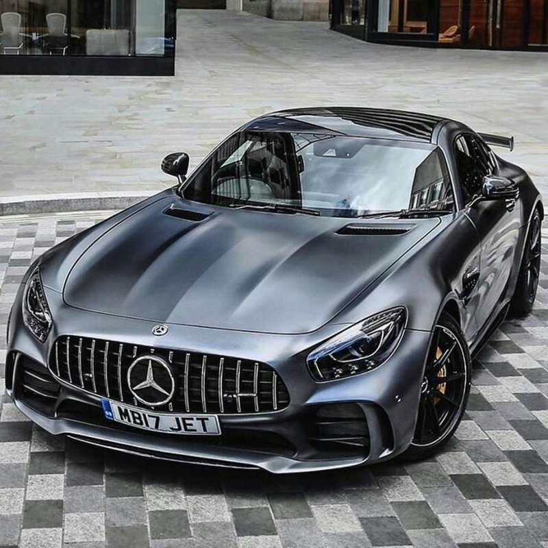 Mercedes AMG GTR