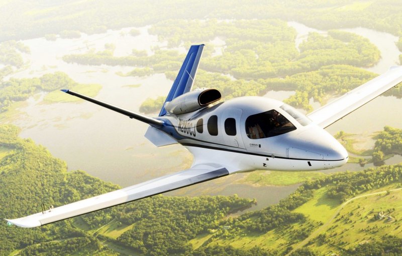 Самолет Cirrus Vision SF 50