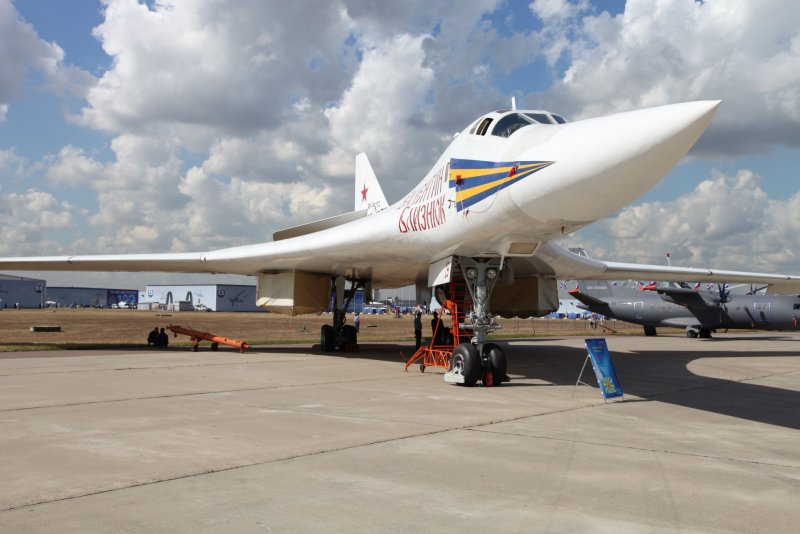 Ту-160 белый лебедь