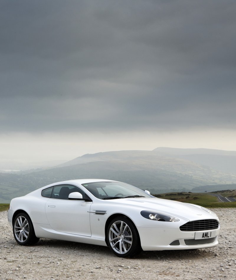 Aston Martin Virage