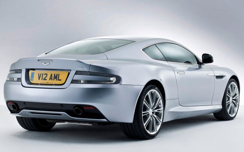 Aston Martin Vanquish 2014