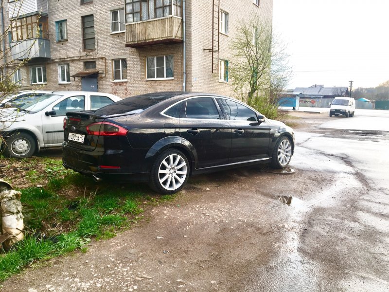 Ford Mondeo 4 на 19 дисках