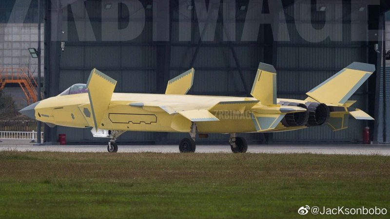 Китайский самолет j 25