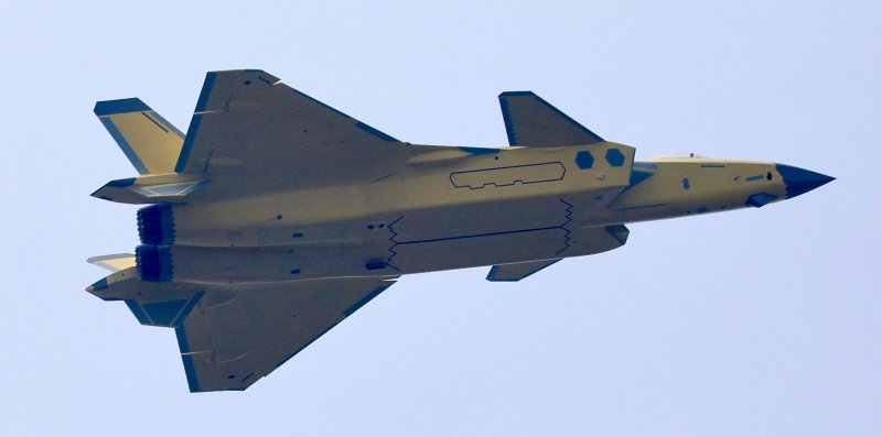 Стелс образный истребитель j-10