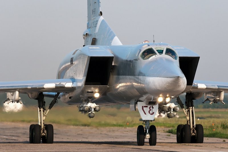 Белый лебедь самолет ту 160