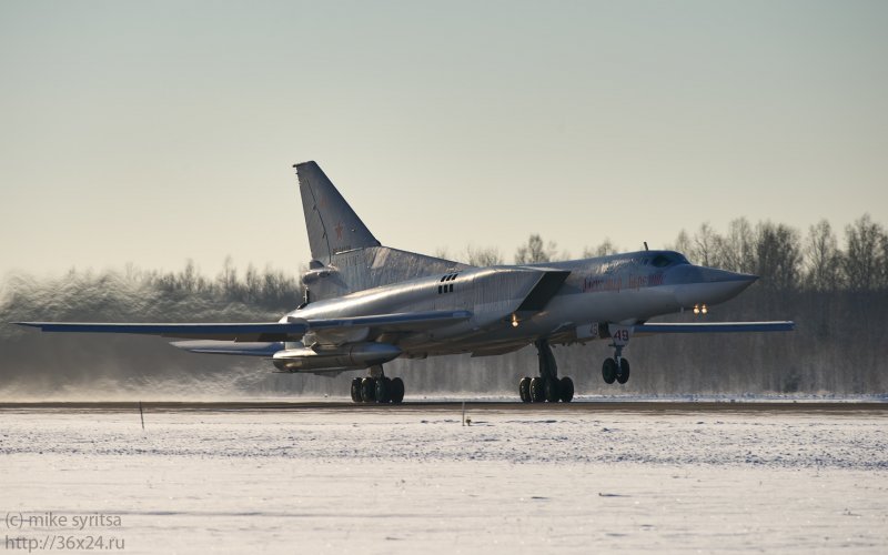 Дальний бомбардировщик ту-22м