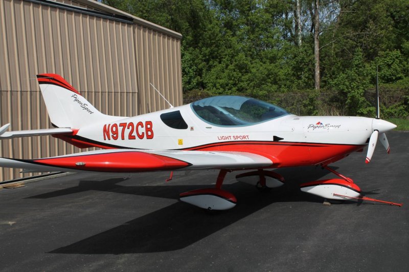 Спортивный самолет Piper Sport