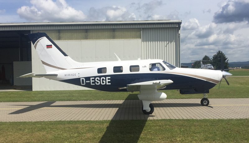 Пайпер Мираж самолет