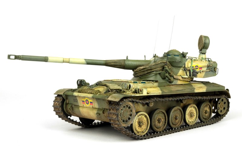 1/35 Танк AMX-13/90 [Takom