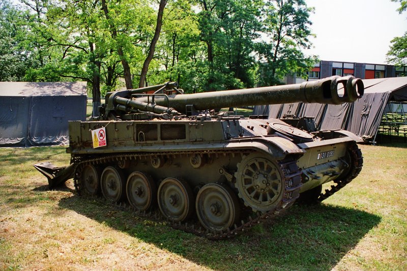 Танк AMX 13 75