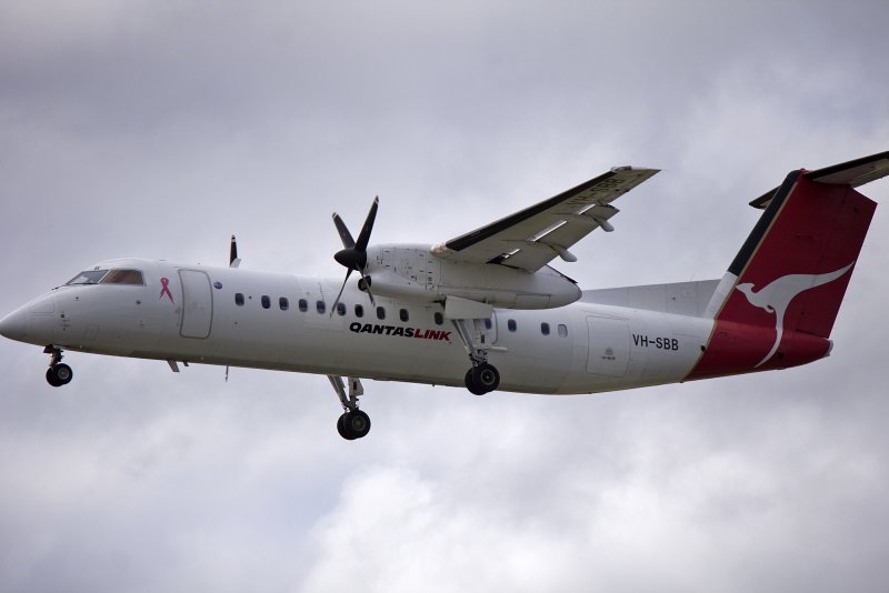 DHC 8 q300
