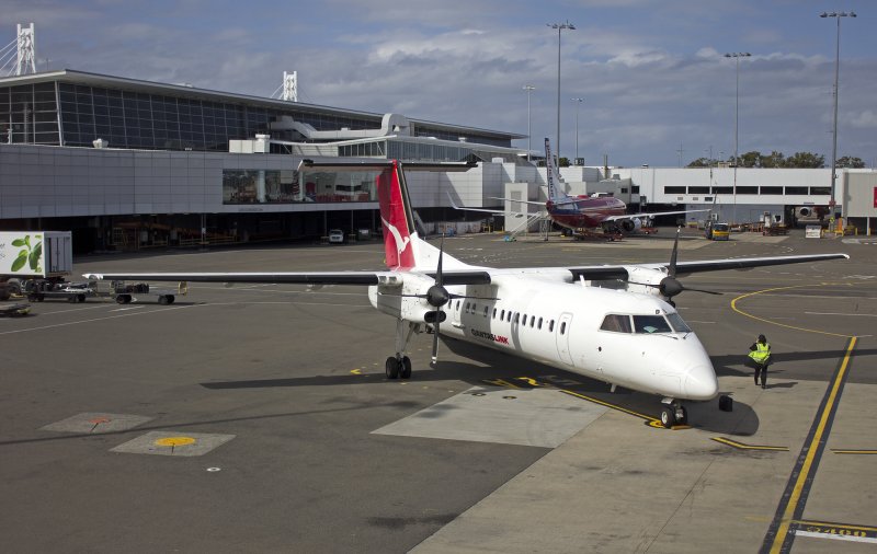 DHC 8 q300 Аврора