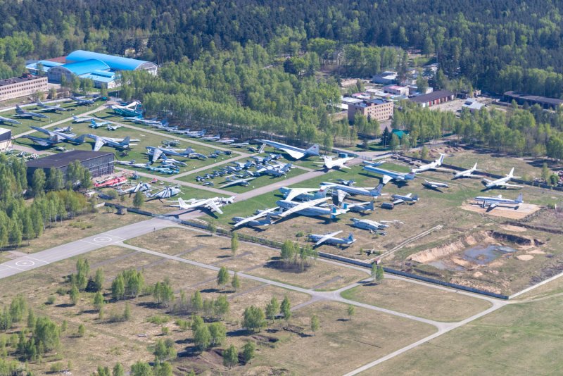 Истребители в Туношна