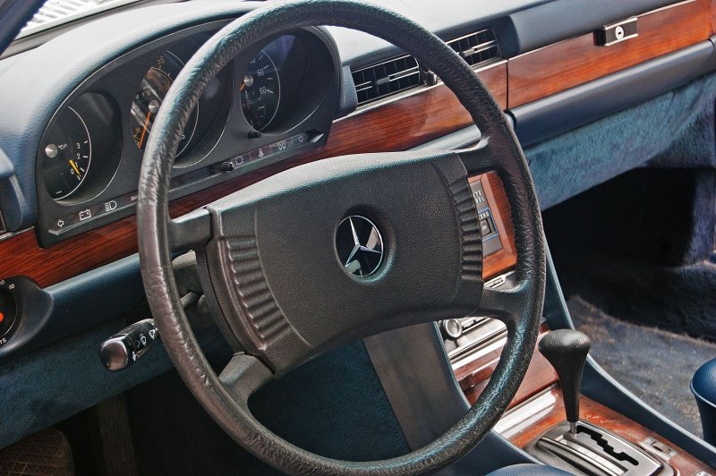 W116 люк