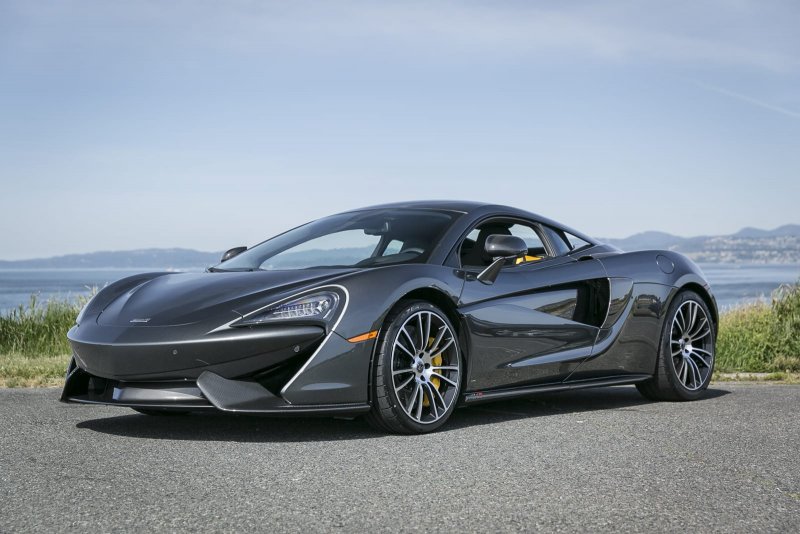 Макларен 570s серебряный