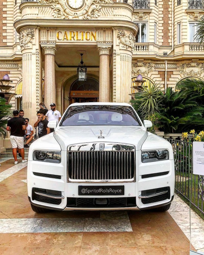 Роллс Ройс Cullinan
