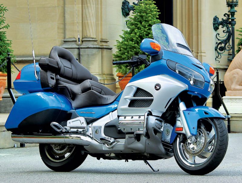 Модель мотоцикла Honda Gold Wing 1 18