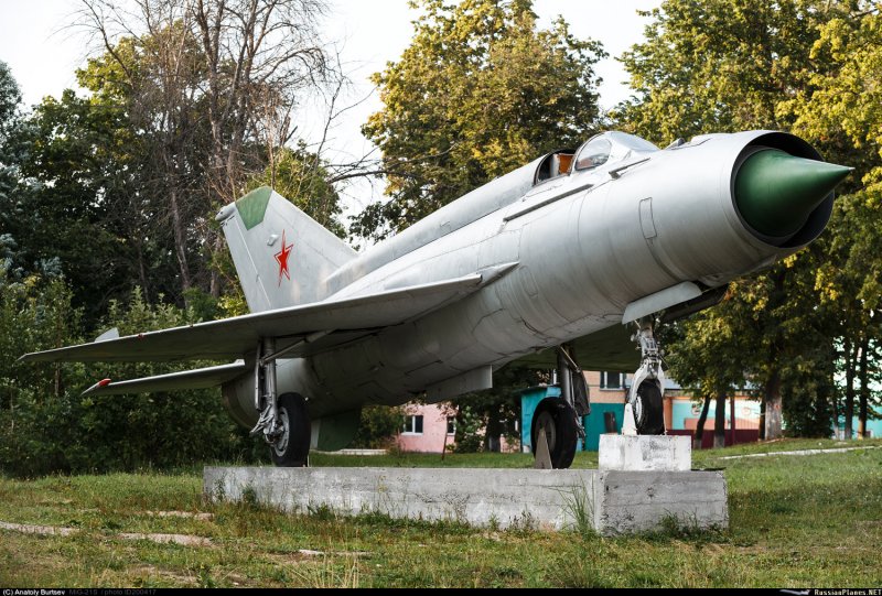 Миг-19 ВВС Камбоджи