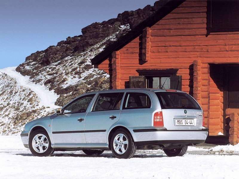 Skoda Octavia Combi 2000