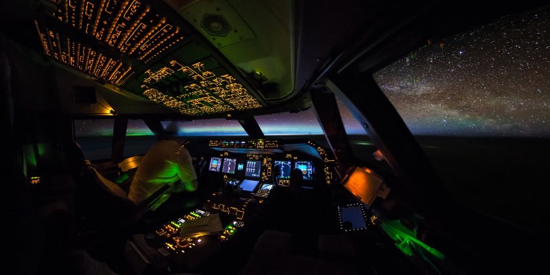 Боинг 737 кабина пилотов гроза