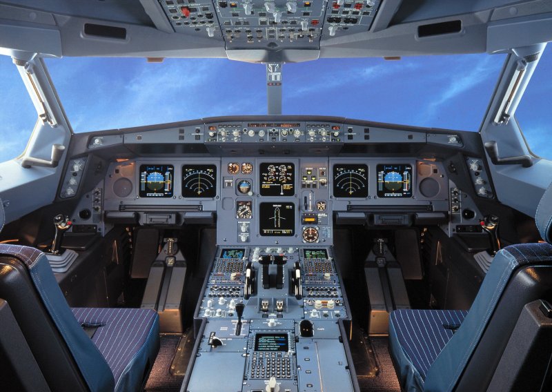 Airbus a330 кабина