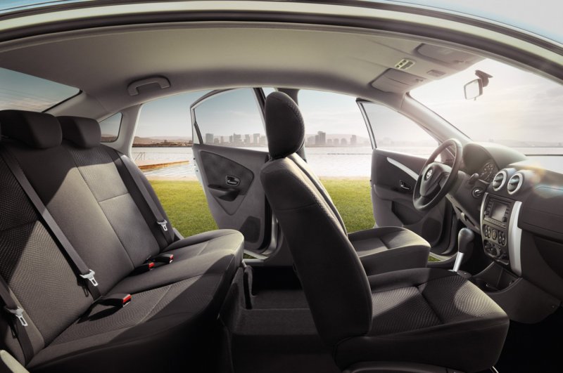 Nissan Terrano 2014 салон