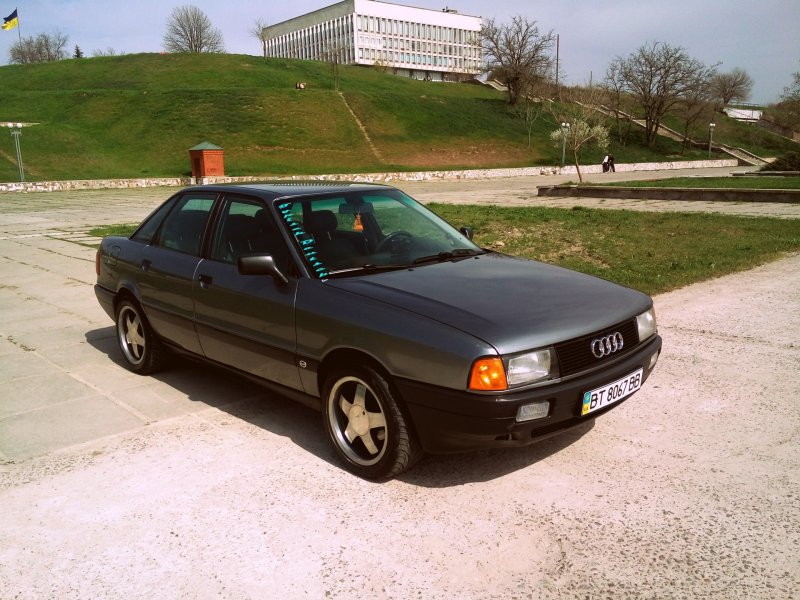 Ауди 80 1990 года