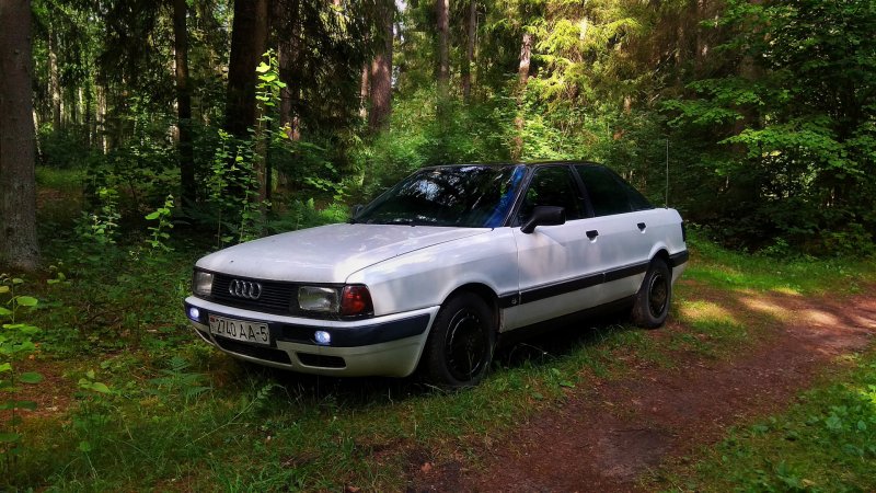 Audi 80 черная s