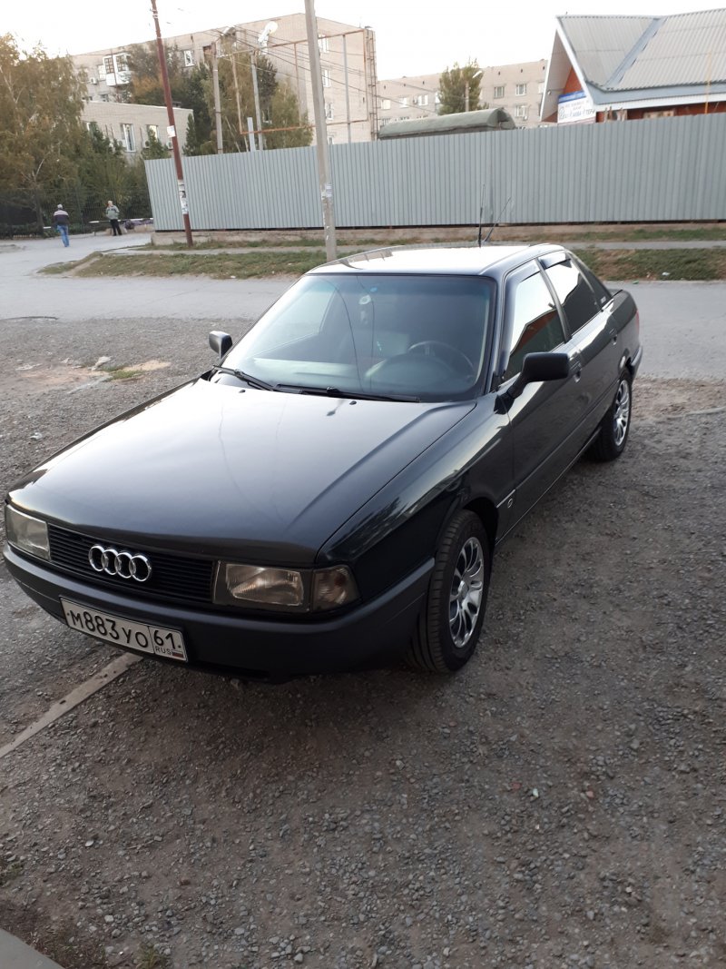 Audi 80 b3 черная