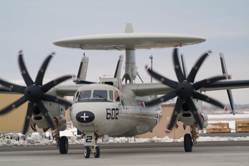 E-2c VAW-126