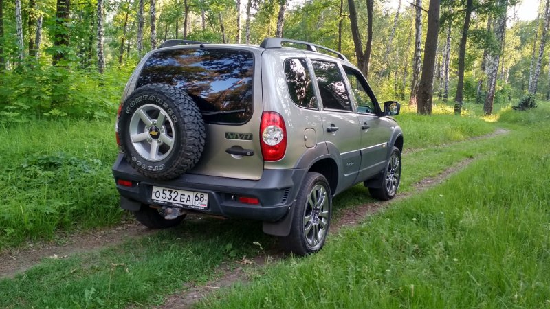 Шевроле Нива r17
