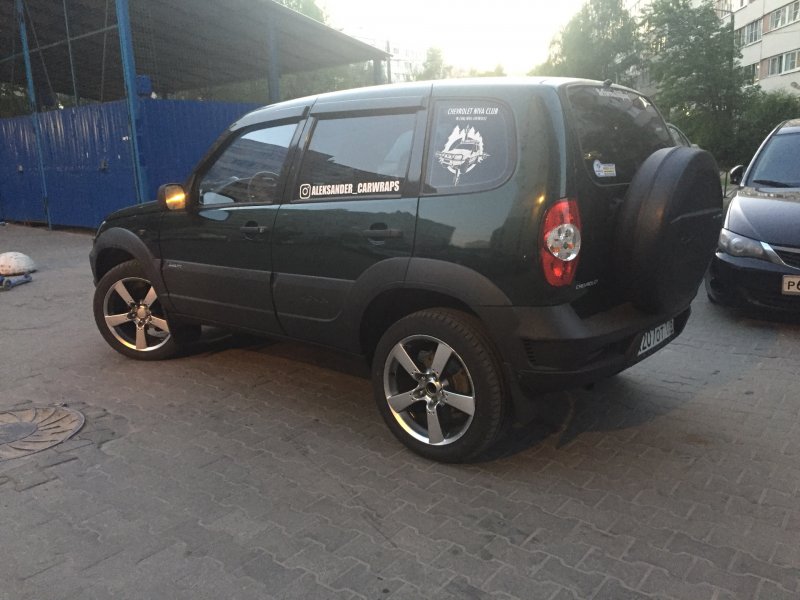 Шевроле Нива r16